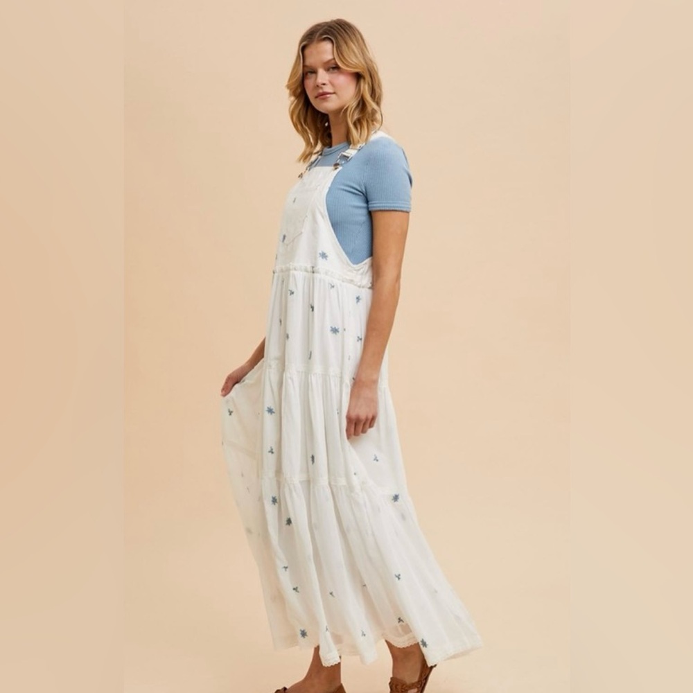 New In Loom Embroidered Skirtall - Picture 2 of 7